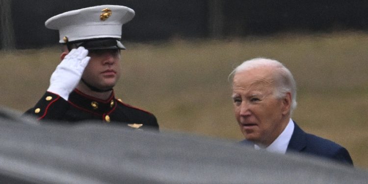 US President Joe Biden arrives at Walter Reed Army Medical Center in Bethesda, Maryland, for his routine annual physical, on February 28, 2024. / ©AFP