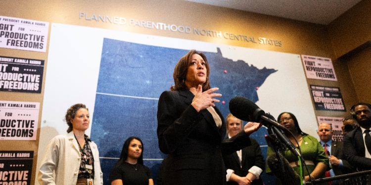 US Vice President Kamala Harris speaks during her visit to a Planned Parenthood clinic in Saint Paul, Minnesota, on March 14, 2024. Harris toured an abortion clinic, highlighting a key election issue in what US media reported was the first such visit by a president or vice president. / ©AFP