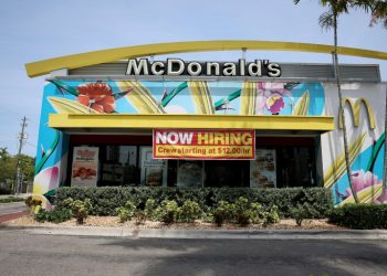 The US economy added 275,000 jobs in February, an unexpected pick-up after January's number was revised downwards. ©AFP