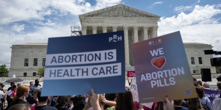 The US Supreme Court stripped women in America of the constitutional right to an abortion / ©AFP