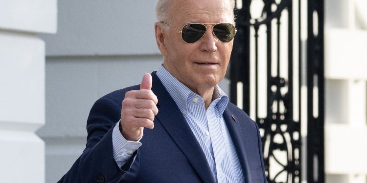 US President Joe Biden, pictured leaving the White House on March 19, 2024, said he would sign the funding deal 'immediately' / ©AFP