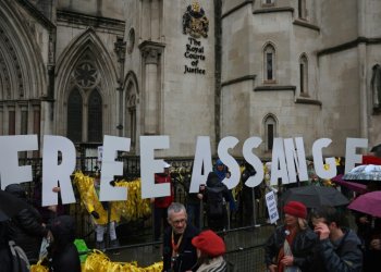 Supporters of Assange and WikiLeaks demonstrated outside the High Court in London in February. ©AFP