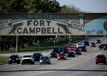 A US Army intelligence analyst was arrested at Fort Campbell for allegedly providing national defense information to China. ©AFP