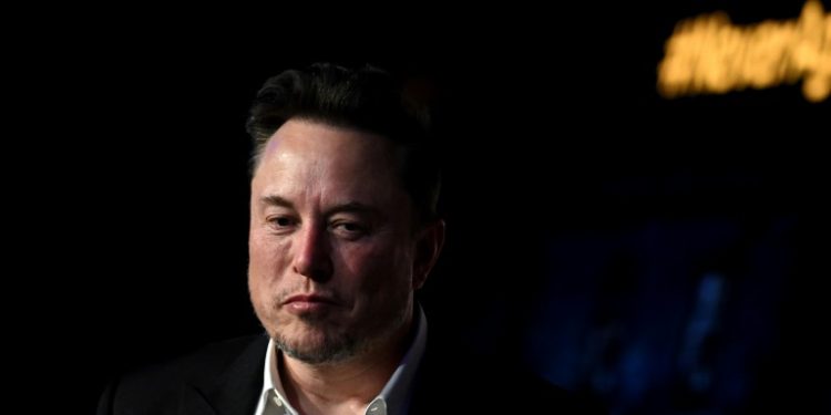 Elon Musk is asking the court to force OpenAI's leaders to make their research open to the public. ©AFP