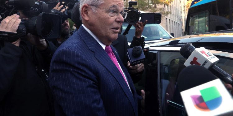 Menendez has rejected calls for his resignation, but in September relinquished his chairmanship of the powerful Senate Foreign Relations Committee / ©AFP