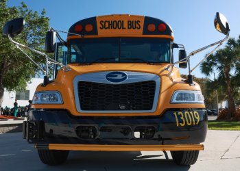 The Biden administration is pushing for large-scale expansion of electric vehicles, including in the nation's fleet of iconic yellow school buses / ©AFP