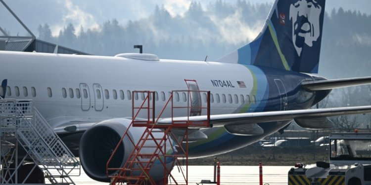 Passengers who were aboard the Alaska Airlines-operated flight that lost a panel mid-air have been told by the FBI that they may be victims of a crime, US media reported. ©AFP