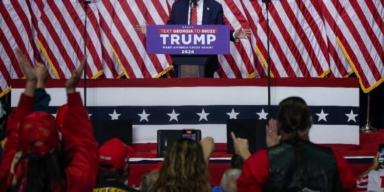 Donald Trump speaks during a campaign event in Rome, Georgia, on March 9, 2024. / ©AFP