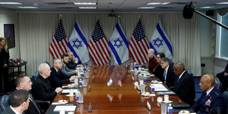 US Secretary of Defense Lloyd Austin meets his Israeli counterpart Yoav Gallant at the Pentagon on March 26, 2024. ©AFP