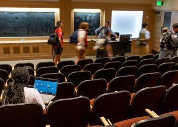 Students are seen in a lecture hall at the University of Texas at Austin in February 2024. ©AFP