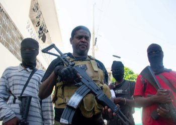 Armed gang leader Jimmy "Barbecue" Cherizier and his men are one of the main gangs in Port-au-Prince, Haiti. ©AFP