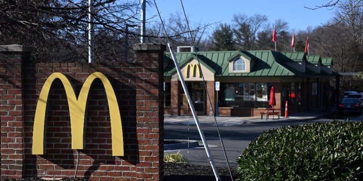 Happy feel: Most workers at California fast food outlets are entitled to a $20 per hour minimum wage from April 1 / ©AFP