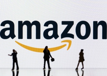 Amazon is using artificial intelligence to help shoppers and sellers at its online shop, and plans to spend billions on new data centers for its AWS cloud computing unit. ©AFP