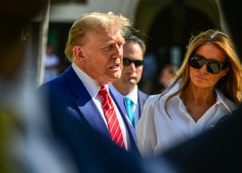 Donald Trump and his wife Melania in Florida on March 19, 2024 / ©AFP