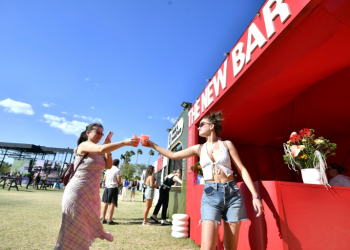 Festival attendees attend a non-alcoholic happy hour at The New Bar, which recently began partnering with Coachella. ©AFP