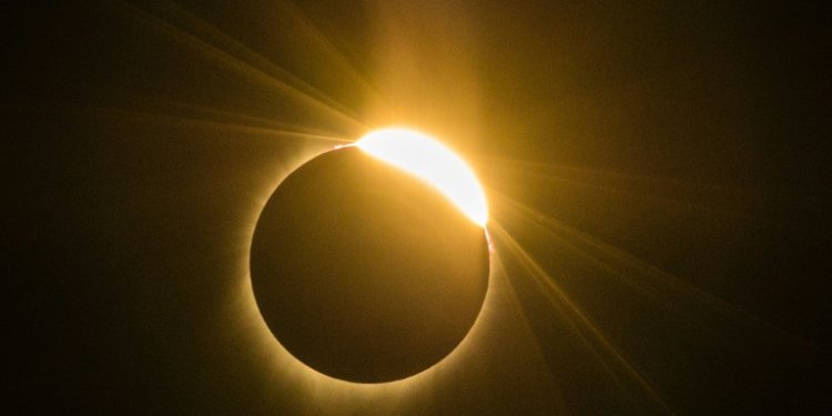 A total solar eclipse will be seen across the United States in April 2024 -- this was a view of the 2017 eclipse in Oregon. ©AFP