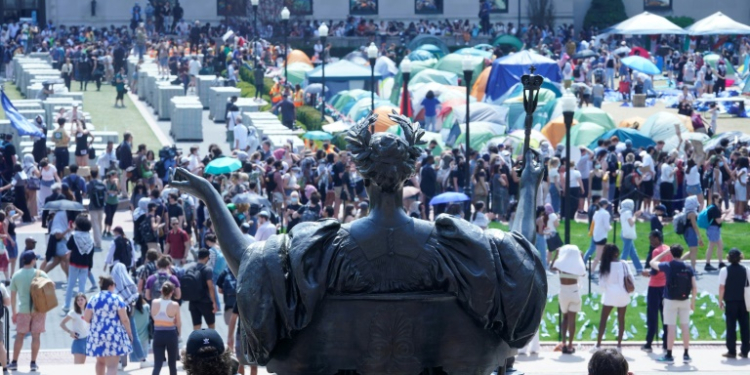 Student demonstrators at the pro-Palestinian "Gaza Solidarity Encampment" on the West Lawn of Columbia University on April 29, 2024 in New York . ©AFP