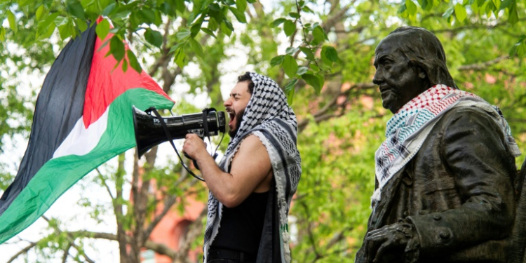 Pro-Palestinian students at Drexel University and the University of Pennsylvania march in Philadelphia on April 25, 2024. ©AFP