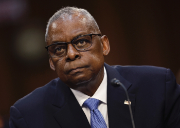 US Defense Secretary Lloyd Austin testifies before the Senate Armed Services Committee on April 09, 2024 / ©AFP