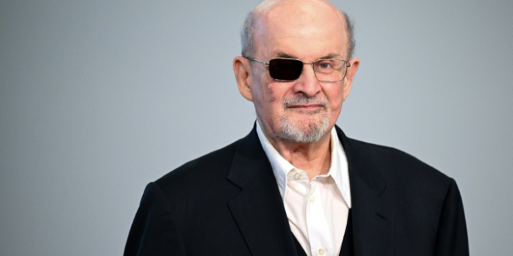 Author Salman Rushdie lost sight in one eye in the near-fatal attack in 2022. ©AFP