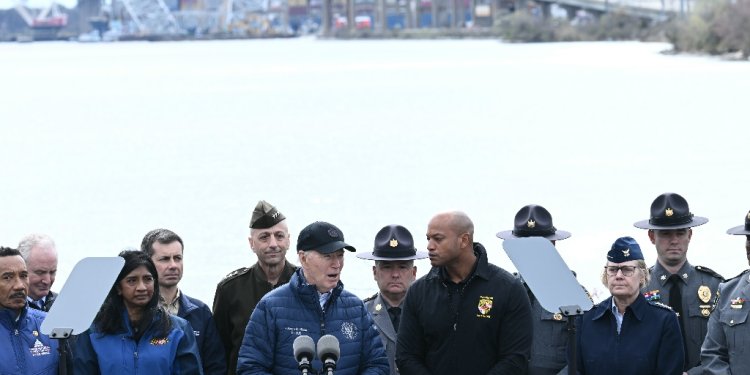 US President Joe Biden speaks about the collapse of the Francis Scott Key Bridge after it was struck by the container ship Dali, in Baltimore, Maryland, on April 5, 2024.  / ©AFP