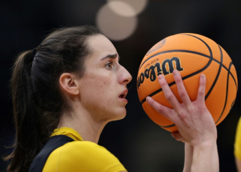 After transforming college basketball, Caitlin Clark is predicted to have the same effect on the WNBA. ©AFP