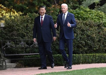 US President Joe Biden and Chinese President Xi Jinping -- seen here in California in November 2023 -- have clashed in telephone talks / ©AFP