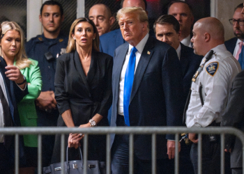 Donald Trump leaves court after his conviction / ©AFP