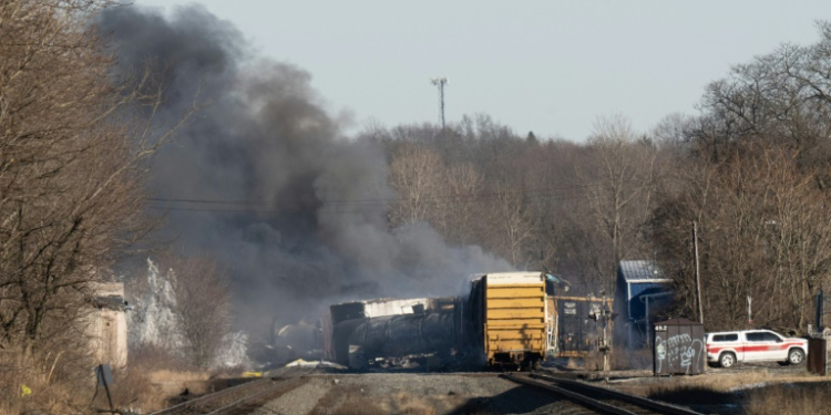 The train derailment led to a large leak of toxic chemicals . ©AFP