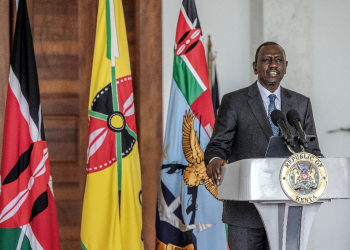 Kenyan President William Ruto speaks about recent floods during an address from State House in Nairobi on May 3, 2024 / ©AFP