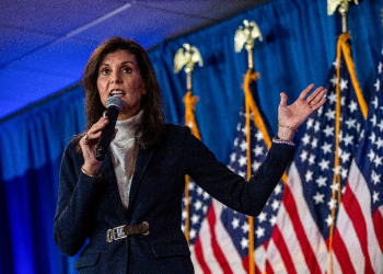 Former US presidential hopeful and former UN Ambassador Nikki Haley speaks during a campaign rally in Portland, Maine in March 2024 / ©AFP