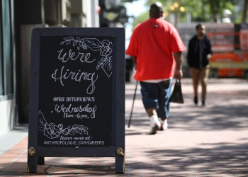 US private companies added 192,000 jobs in April, according to payroll firm ADP. This was down slightly from March but more than analysts expected.. ©AFP