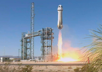 Blue Origin saw its first crewed launch since a rocket mishap in 2022 left rival Virgin Galactic as the sole operator in the fledgling suborbital tourism market. ©AFP