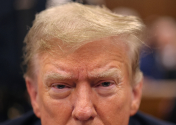 Former US President and Republican presidential candidate Donald Trump attends his trial for allegedly covering up hush money payments linked to extramarital affairs, at Manhattan Criminal Court in New York City, on May 21, 2024.  After approximately five weeks, 19 witnesses, reams of documents and a dash of salacious testimony, the prosecution against Donald Trump rested its case May 20, 2024, handing over to the defense before closing arguments expected next week. / ©AFP