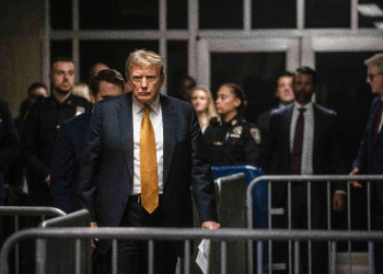 Former US president Donald Trump arrives to speak to the media at the end of the day's proceedings in his criminal trial at Manhattan Criminal Court / ©AFP