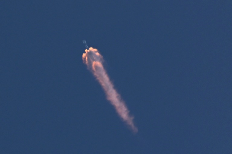 The EarthCARE satellite on a SpaceX Falcon 9 rocket is seen after launching from Vandenberg Space Force base in Lompoc, California. ©AFP