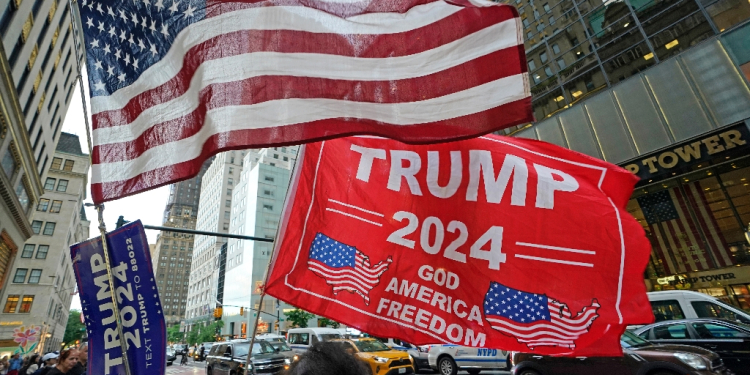 Supporters of former president Donald Trump outside Trump Tower after he was convicted in his hush money case / ©AFP