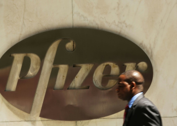 Pfizer is steering investment to oncology and other drug areas to offset diminished sales in Covid-19 products. ©AFP