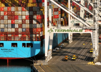 The US trade deficit came in at $74.6 billion in April, widening from March's level, according to government data. ©AFP