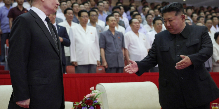 Russian President Vladimir Putin and North Korea's leader Kim Jong Un attend a gala concert in Pyongyang on June 19, 2024, in a photograph distributed by Russia's Sputnik agency / ©AFP