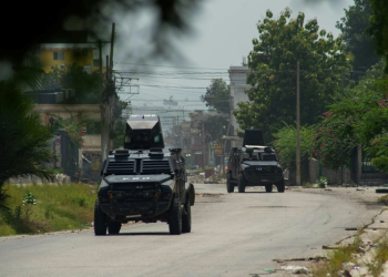 Police tanks patrol the area near the National Palace in Port-au-Prince, Haiti, on June 28, 2024. ©AFP