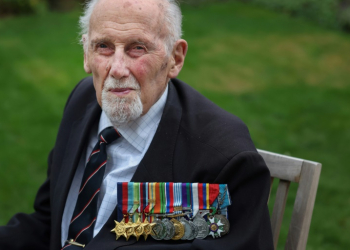 Former Royal Navy officer John Roberts is one of Britain's last-remaining D-Day veterans. ©AFP