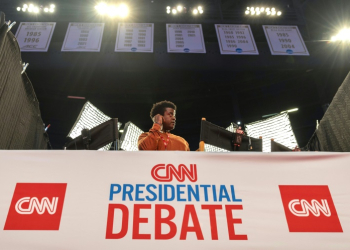 The CNN studio is prepared for the first presidential debate of the 2024 elections between US President Joe Biden and Republican Donald Trump at in Atlanta, Georgia. ©AFP