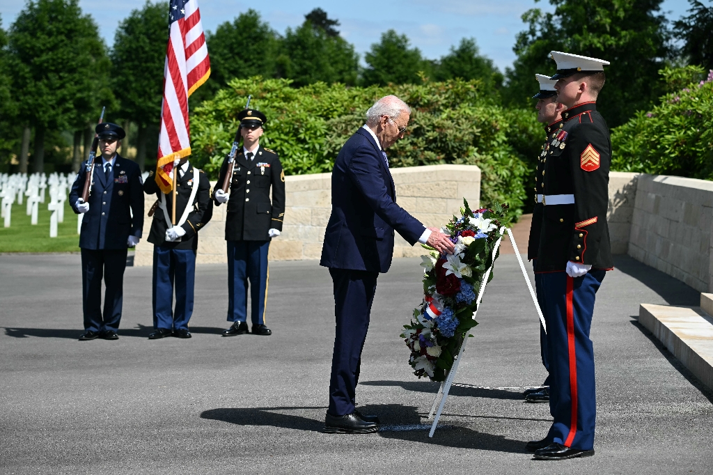 US President Joe Biden paid tribute to fallen US soldiers of World War I at an American Cemetery in northern France / ©AFP