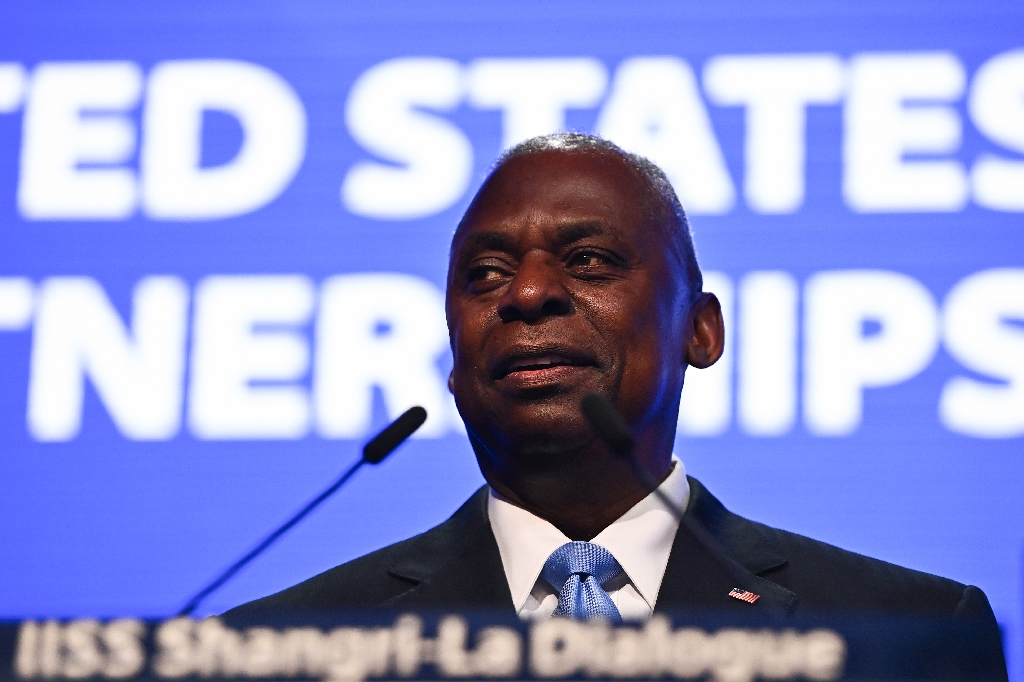 At the Shangri La Dialogue in Singapore, US Secretary of Defense Lloyd Austin said the United States was 'all in' on the Asia-Pacific region / ©AFP