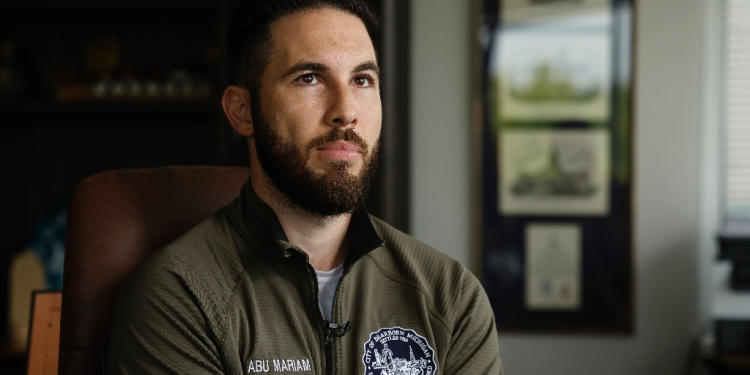 Dearborn Mayor Abdullah Hammoud poses for a portrait in his office in Dearborn, Michigan on June 18, 2024 / ©AFP