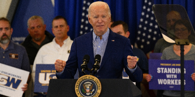 President Joe Biden in April unveiled steel tariffs at the United Steel Workers Headquarters in Pittsburgh after receiving the union's endorsement the  prior month / ©AFP