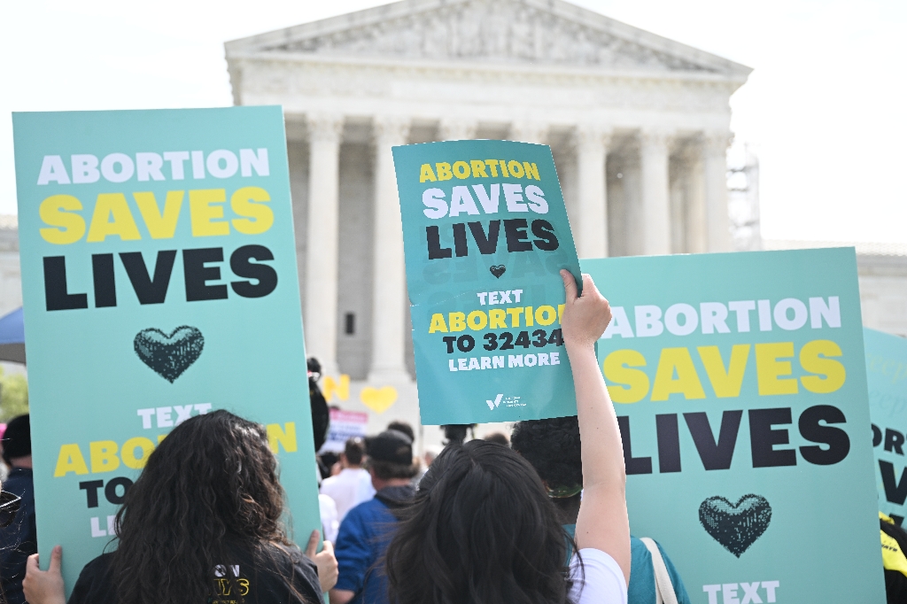 A Supreme Court ruling -- which Bloomberg posted in full, but is not necessarily the final version --  would reinstate a lower court's injunction that ensures hospitals can terminate pregnancies to protect a mother's health in Idaho / ©AFP