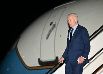 US President Joe Biden steps off Air Force One upon arrival at Joint Base Andrews on June 3, 2024 / ©AFP