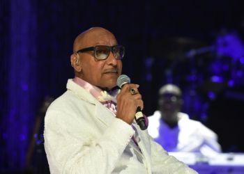 Abdul Fakir of 'The Four Tops', shown here performing in 2018 at a tribute concert to Aretha Franklin. ©AFP